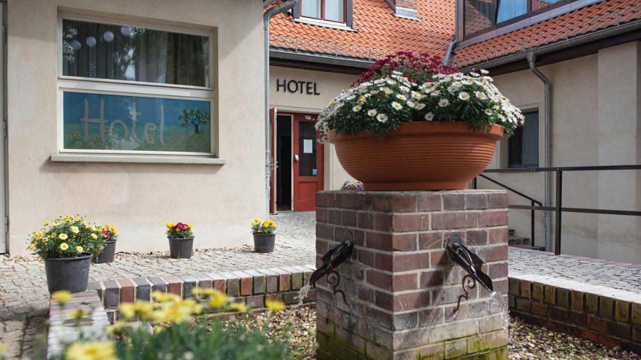 Landhotel Diana Teltow Eksteriør billede